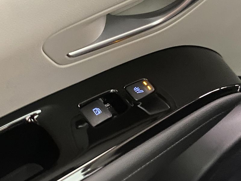 Hyundai Tucson 1.6 T-GDI PHEV AWD REZERVACE - fotka 31 z 50