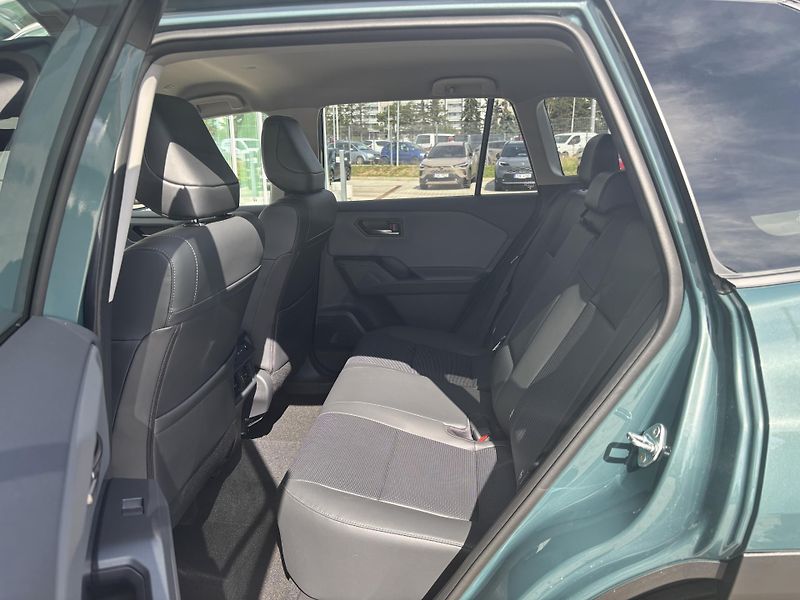 Toyota RAV4 (2026) EXECUTIVE 2,5 PHEV 4x4 - fotka 8 z 14