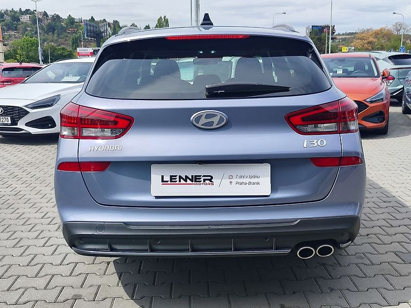 Hyundai i30 1.5 T-GDI/103kW N-Line DCT - fotka 6 z 32