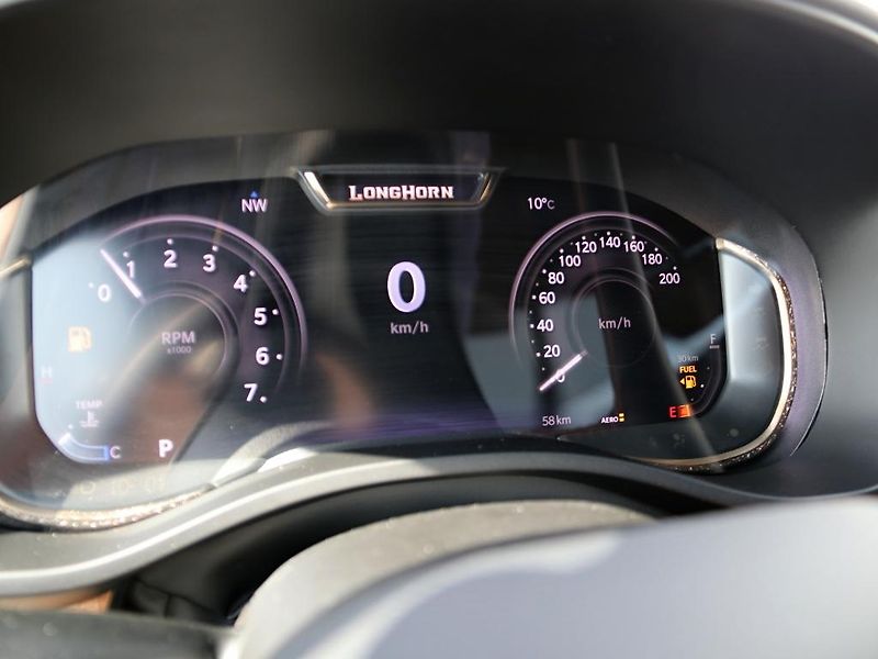 RAM 1500 (2024) Longhorn Sport 5.7 V8 Hemi  - fotka 14 z 39