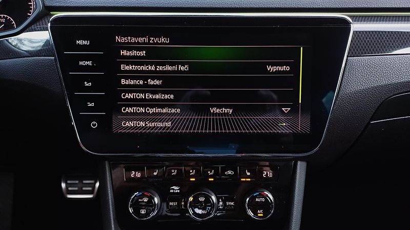 Škoda Superb 140kW TDI 4x4 SPORTLINE - fotka 43 z 47