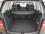 Volkswagen Touran (2004) 2.0 TDI, po STK, jezdí výborně - náhled 13
