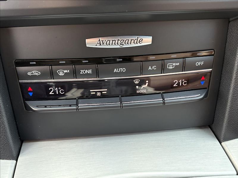Mercedes-Benz Třídy E 2,2 250CDi AVG,Xenon,Šíbr,Kůže - fotka 13 z 39