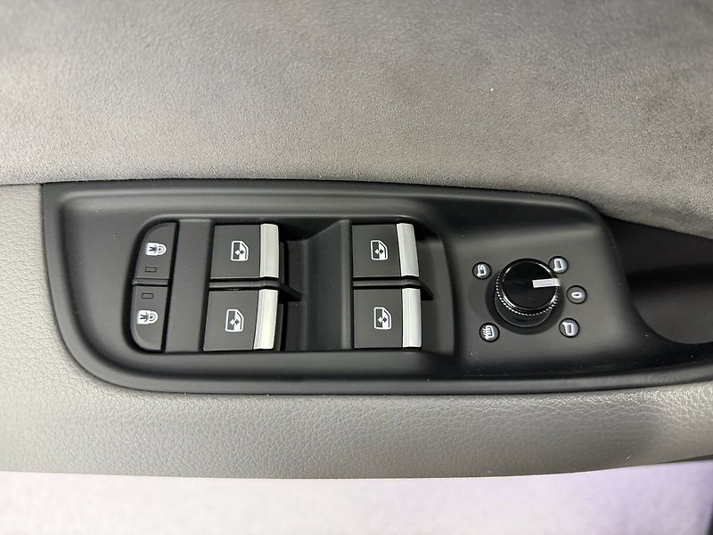 Audi Q8 50TDI QUATTRO S-LINE, VZDUCH, - fotka 24 z 29