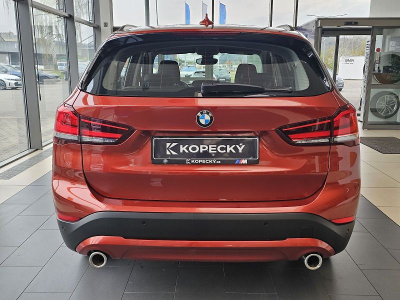 BMW X1 xDrive18d - fotka 6 z 28