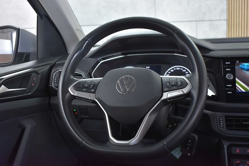Volkswagen T-Cross TSI 81kW STYLE*KAMERA*ACC*ČR 1 - fotka 16 z 39