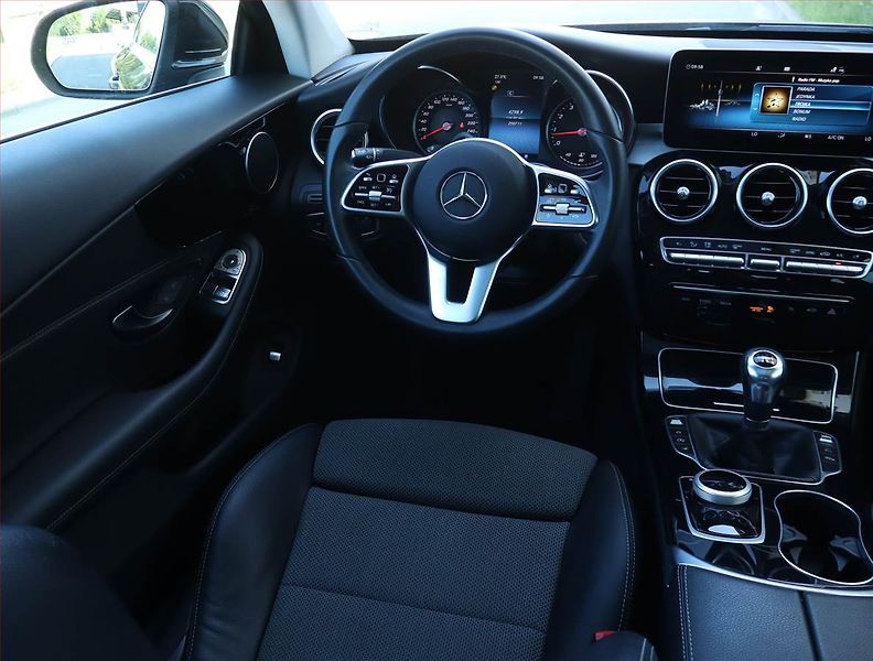 Mercedes-Benz Třídy C (2020) C 180 - fotka 7 z 15
