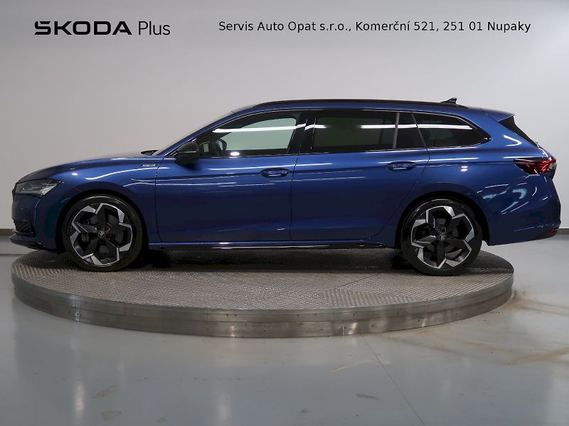 Škoda Superb (2025) SPORTLINE 2.0TDI 142KW 4x4 DSG - fotka 3 z 45