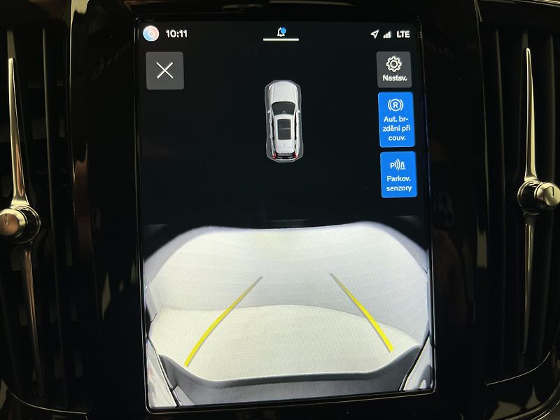 Volvo V90 B4 BRIGHT PLUS CZ 1. maj. - fotka 33 z 48
