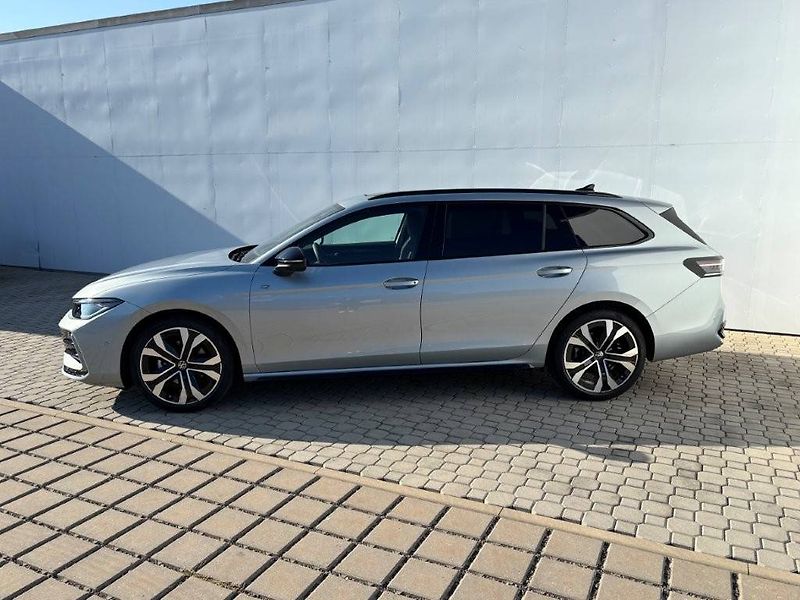 Volkswagen Passat (2026) R-Line Family 7DSG 2,0TDI - fotka 3 z 7