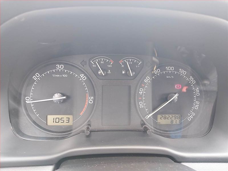 Škoda Octavia (2009) 1.9 TDI , Serv.kniha, nová STK - fotka 11 z 12