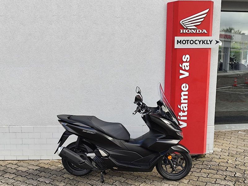 Honda PCX 125 1034 km - fotka 1 z 12