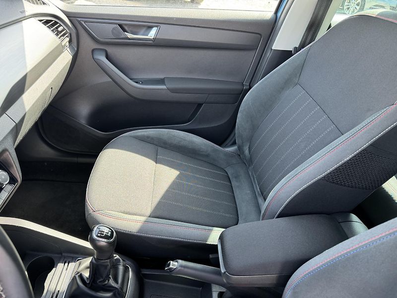 Škoda Fabia (2018) 1.0 TSI 81 KW, Lim. edice 100 - fotka 24 z 37