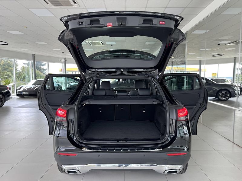 Mercedes-Benz GLA 200d AUT*Distronic*Tažné*DPH - fotka 33 z 37