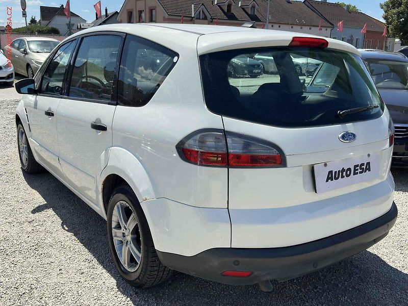 Ford S-MAX (2006) 2.0TDCi, AC, park.čidla - fotka 6 z 16