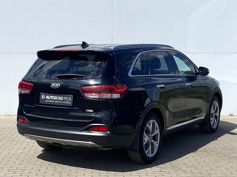 Kia Sorento 2.2 CRDi 147kW AT AWD Premium - fotka 2 z 25