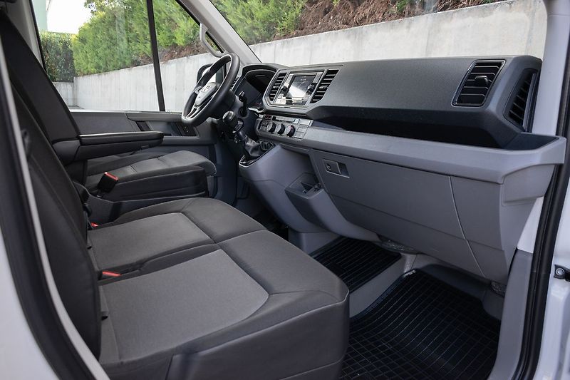 Volkswagen Crafter 2.0TDI L4H2*CARPLAY*DPH - fotka 14 z 29