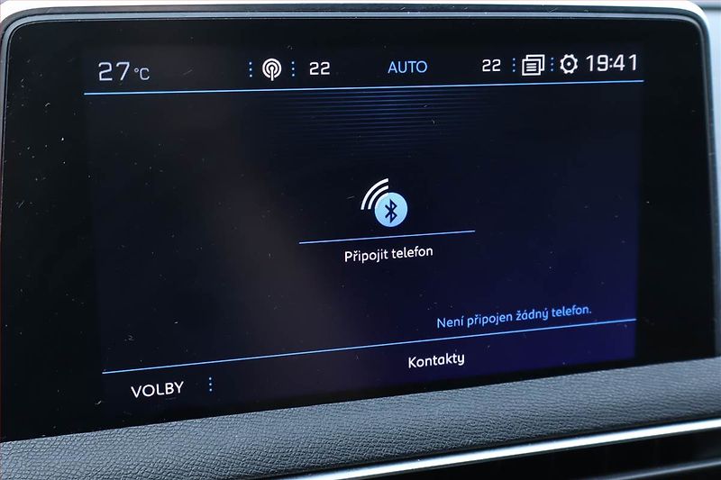 Peugeot 5008 (2018) 1.6 BlueHDi, Automat, 7 míst - fotka 18 z 27