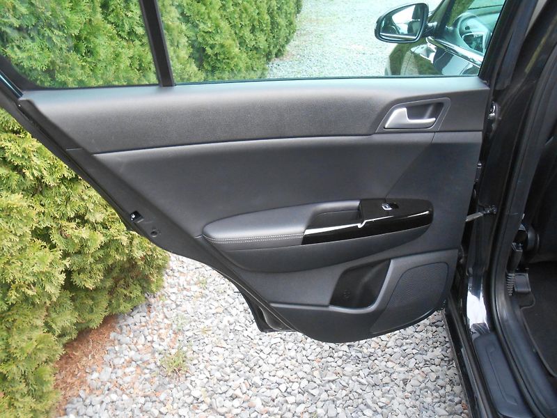 Kia Sportage (2021) AUTOMAT,BLACK EDITION.44tkm - fotka 24 z 43