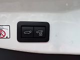 Toyota C-HR (2025) 1.8 Hybrid 140k Executive - náhled 29