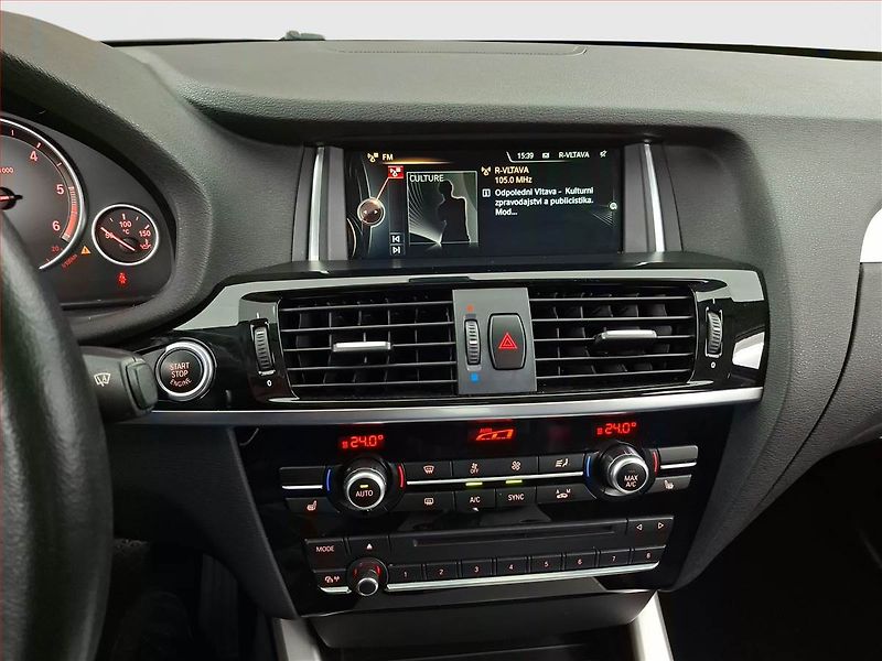 BMW X4 (2014) xDrive20d, 4X4, Automat, Kůže - fotka 12 z 25