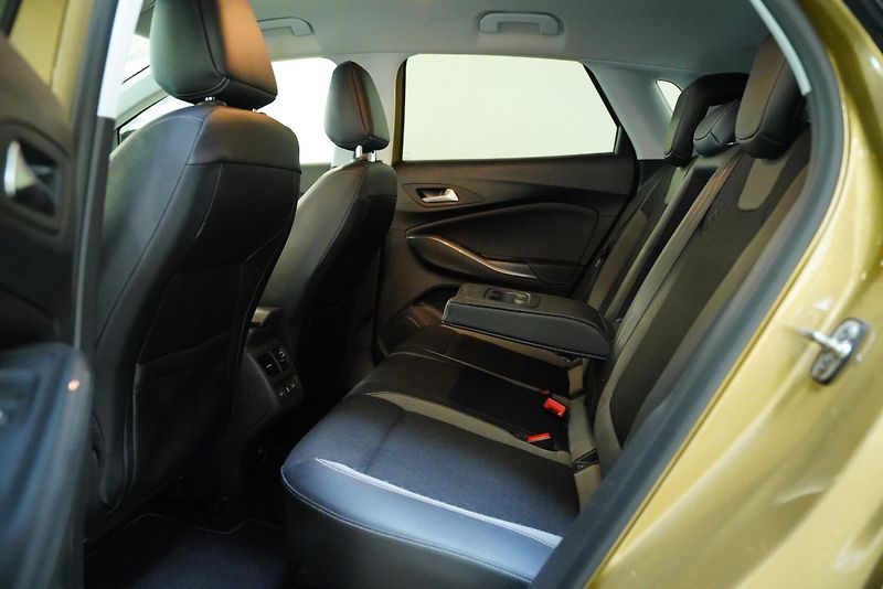 Opel Grandland X - fotka 27 z 29