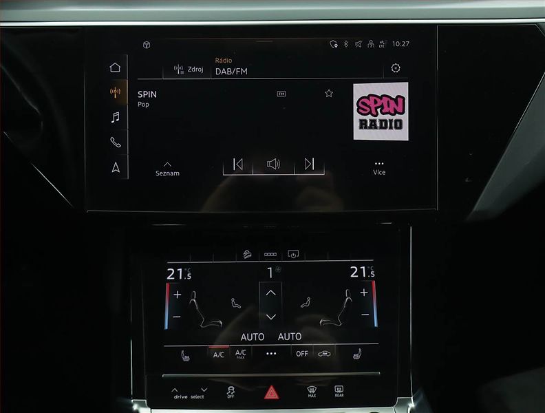Audi e-tron (2021) 50 quattro, SoH 92% - fotka 12 z 19
