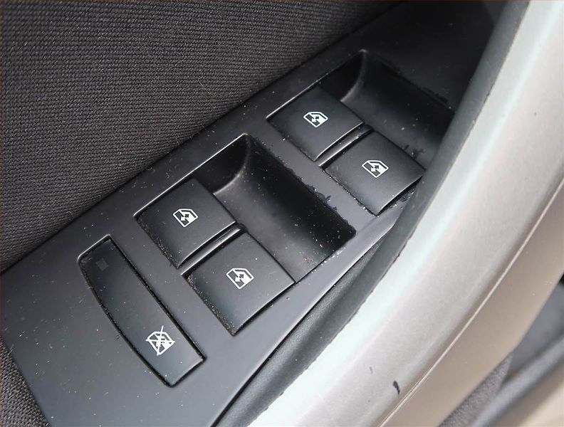 Opel Astra (2011) 1.7 CDTI, po STK, Tažné - fotka 13 z 13
