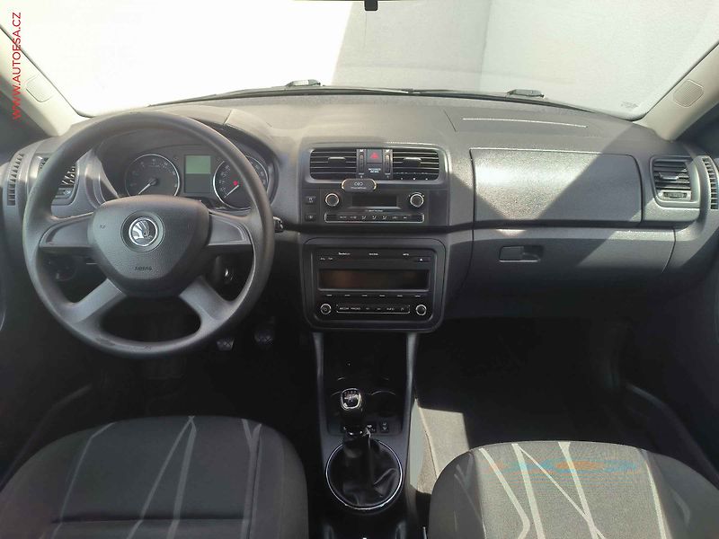 Škoda Fabia (2013) 1.2TSi, autoAC - fotka 8 z 16