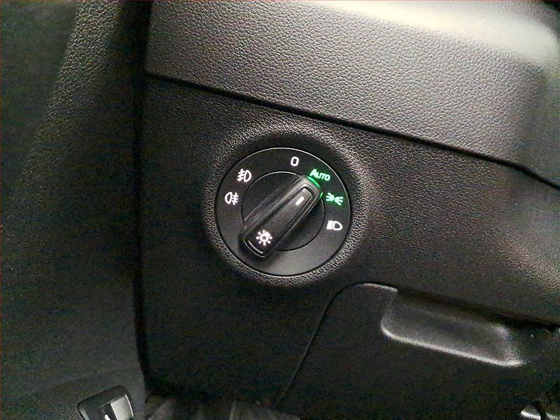 Škoda Karoq (2021) Sportline 1.5 TSI - fotka 24 z 28