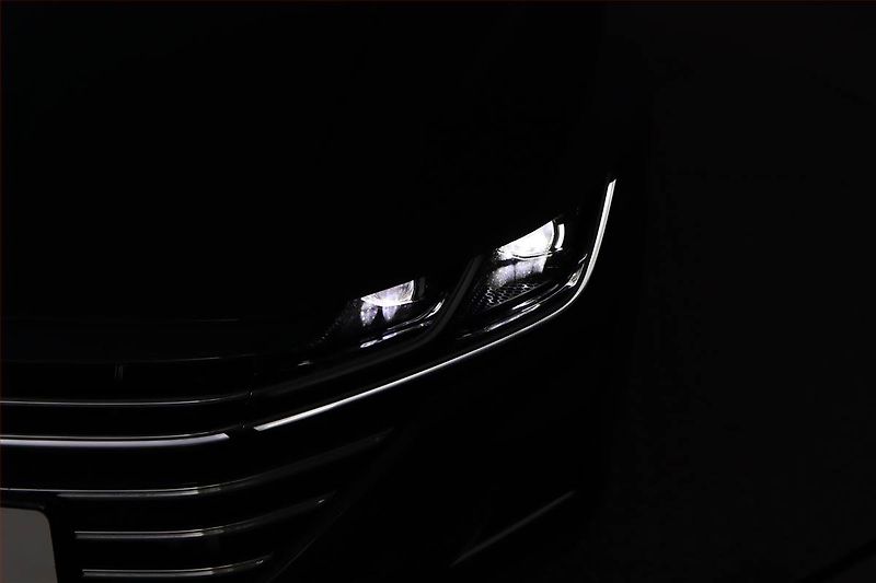 Volkswagen Arteon (2021) 2.0 TDI 4Motion, 4X4, Automat - fotka 27 z 30