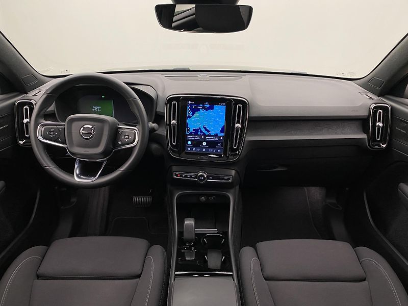 Volvo C40 PURE ELECTRIC SINGLE ULTIMATE - fotka 2 z 57