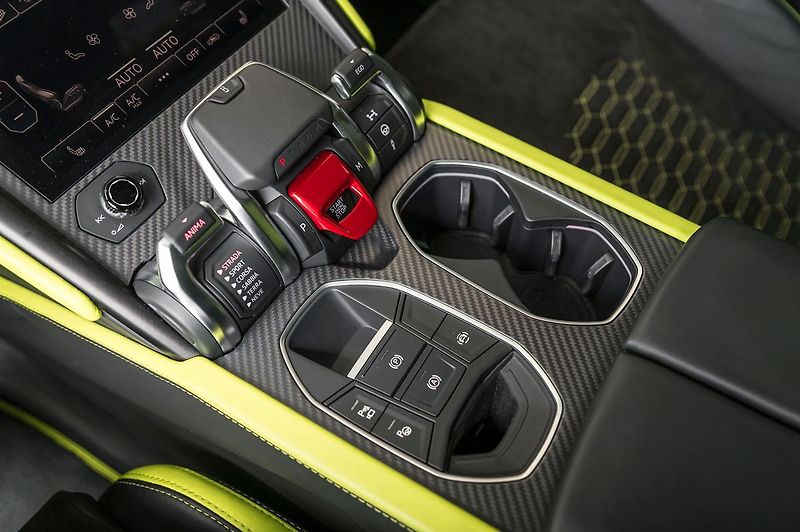 Lamborghini Urus Graphite Capsule/Pano/B&O 3D - fotka 15 z 27