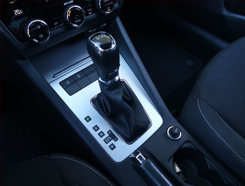 Škoda Octavia (2017) 1.6 TDI, Automat, Serv.kniha - fotka 13 z 18