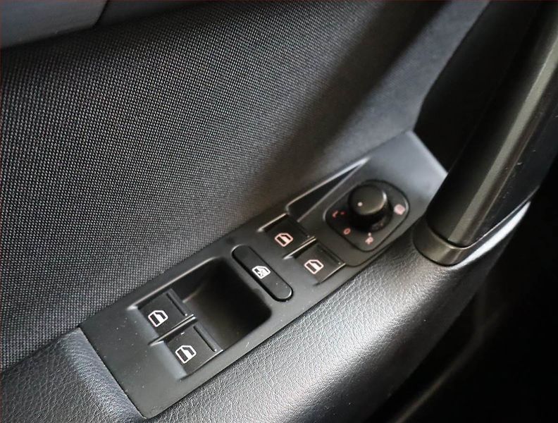 Volkswagen Passat (2012) 2.0 TDI, 4X4, Automat - fotka 18 z 23
