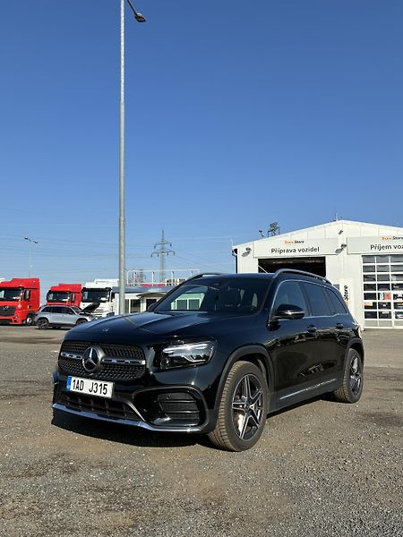 Mercedes-Benz GLB (2024) 200d 4MATIC - fotka 3 z 16