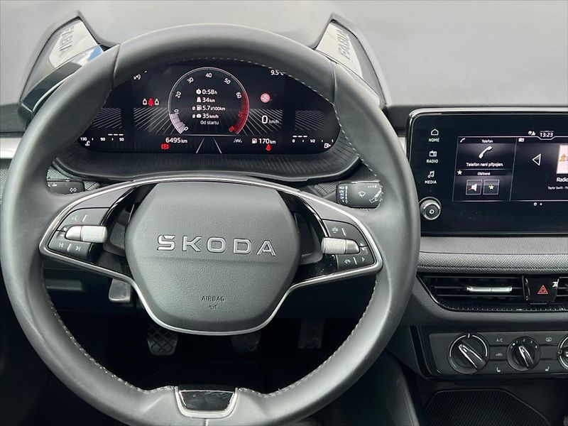 Škoda Fabia 1,0 TSi 70kW SELECTION  IV. - fotka 15 z 23