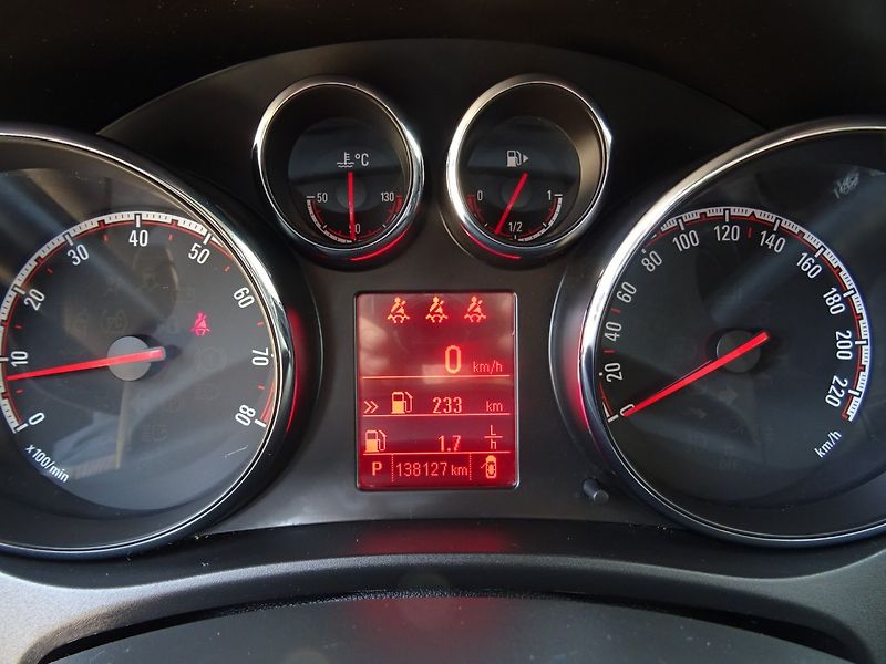 Opel Meriva (2016) 1.4i,103kW,NovéČR,DPHs.kn,klim - fotka 9 z 22