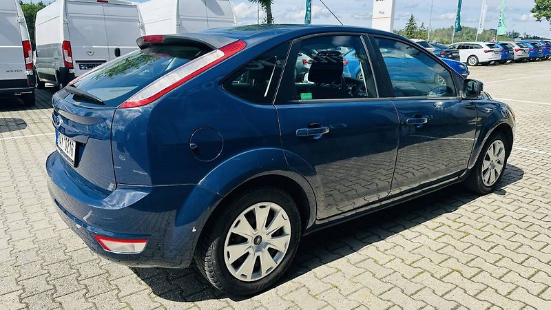 Ford Focus 1,4 16V 59kW MT5/0216 - fotka 4 z 22