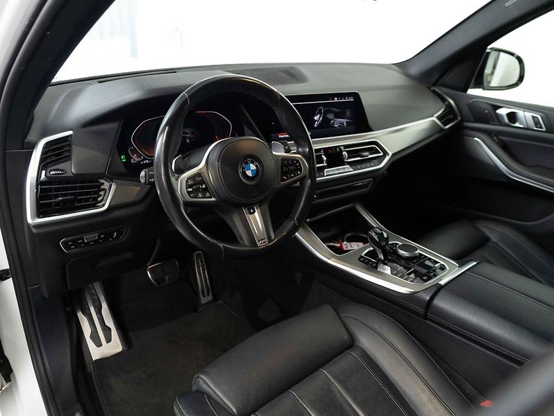BMW X5 xDrive30d - fotka 11 z 22