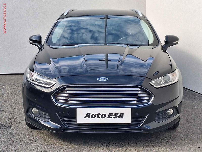 Ford Mondeo (2015) 2.0 TDCi, AC, navi, park - fotka 2 z 16