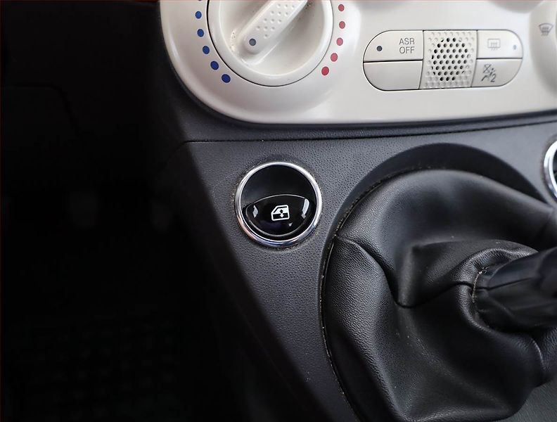 Fiat 500 (2016) 1.2, Serv.kniha - fotka 12 z 17