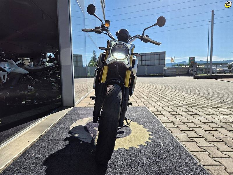CFMOTO 700 CL-X Heritage (2022) - fotka 9 z 19