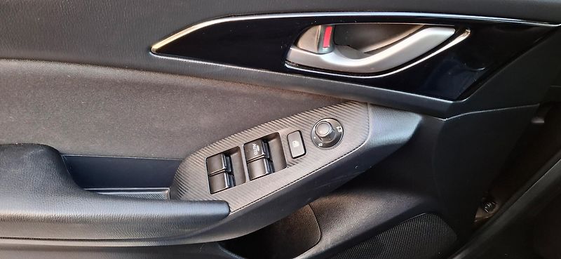 Mazda 3 2.0 88kw 1. majitel krásná - fotka 43 z 47