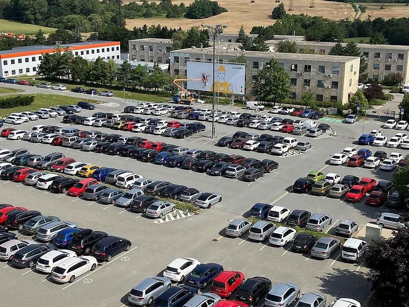 Letní autokino u Jaderné elektrárny Dukovany.