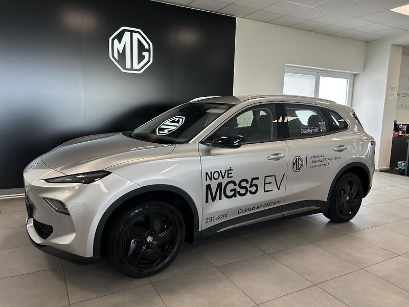 MG MGS5 EV (2026) Emotion 64kWh 170kW DEMO - fotka 2 z 8