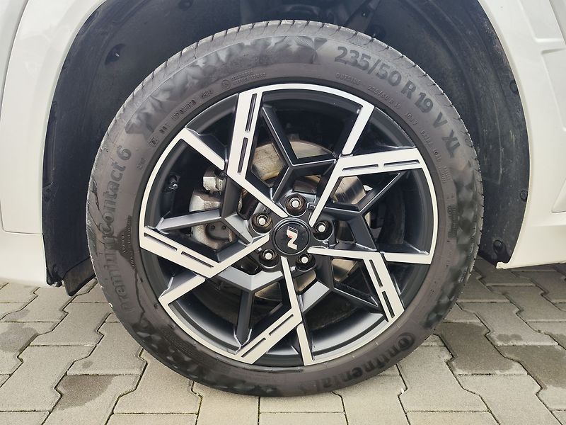 Hyundai Tucson 1.6 T-GDI/118kW N-Line STL DCT - fotka 37 z 38