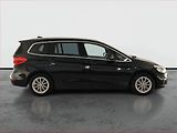 BMW Řada 2 (2017) 214d Gran Tourer, Serv.kniha - náhled 6