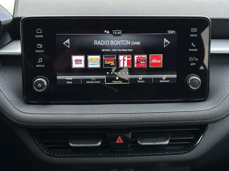 Škoda Fabia 1.0TSi 95PS LED V.Cockpit Clim - fotka 22 z 36