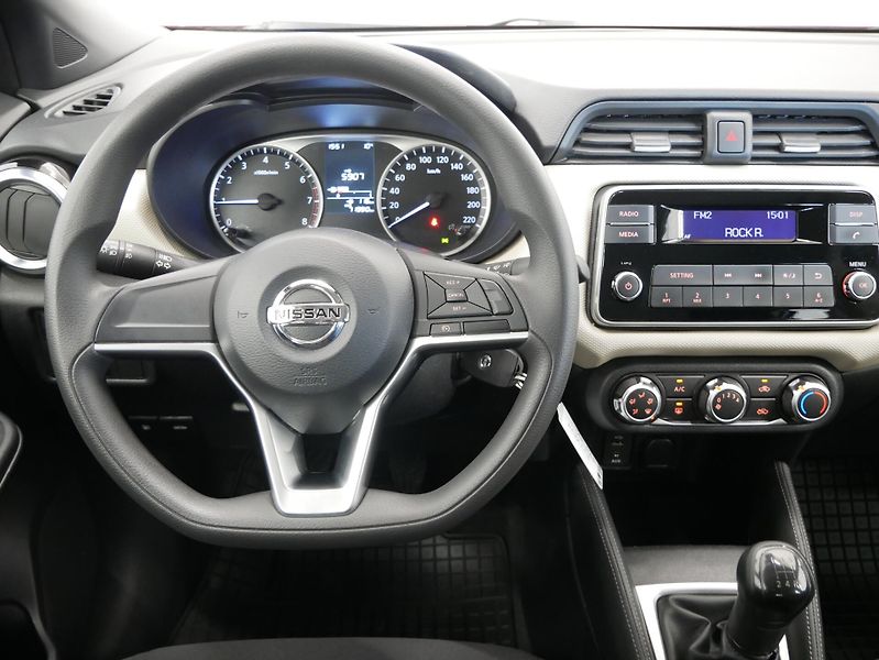 Nissan Micra - fotka 17 z 23